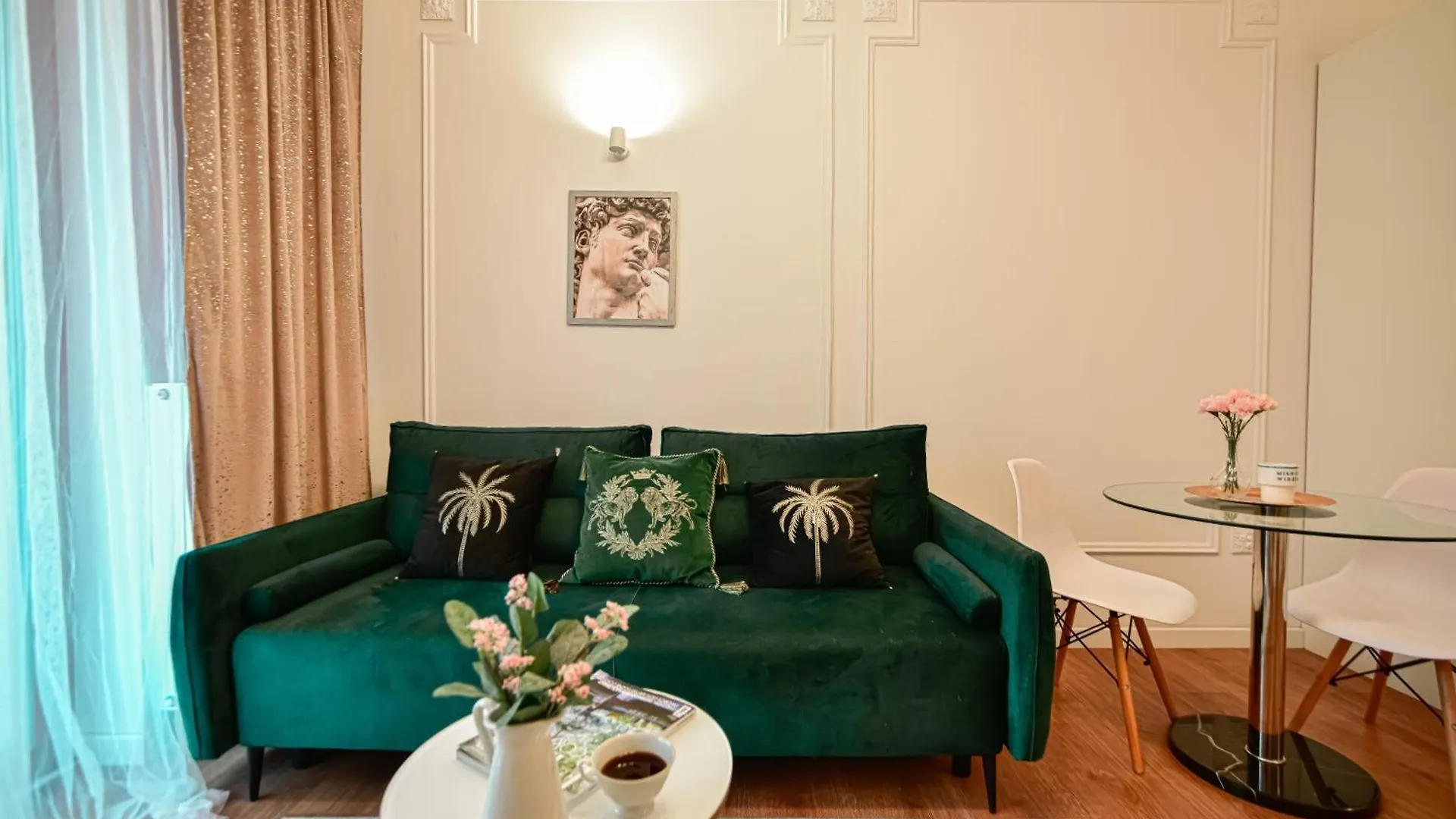 Better Place Classical Warsaw Apartment